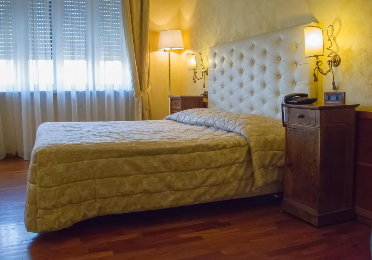 Hotel Continental تورينو المظهر الخارجي الصورة