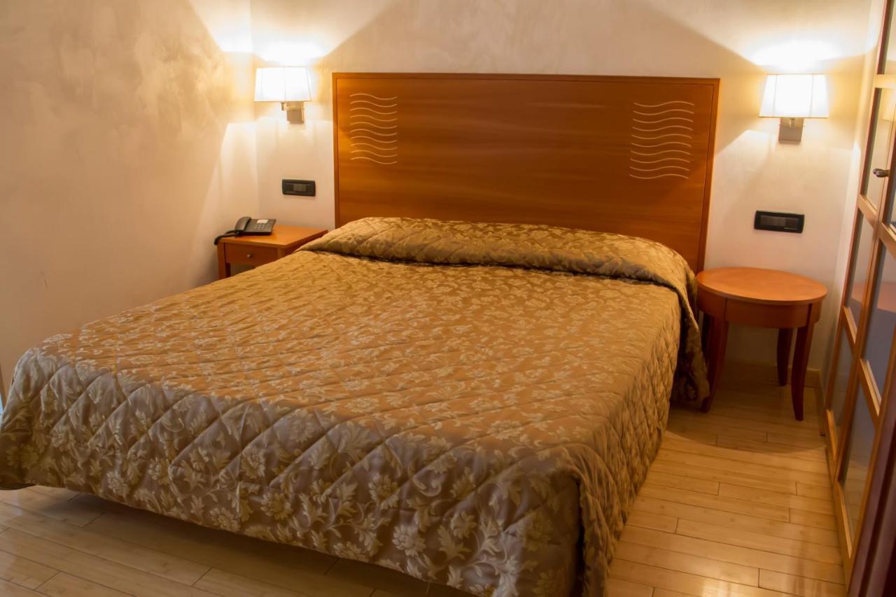Hotel Continental تورينو المظهر الخارجي الصورة